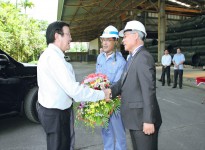 President Truong Tan Sang visited Kyoei Steel Vietnam Co., Ltd.